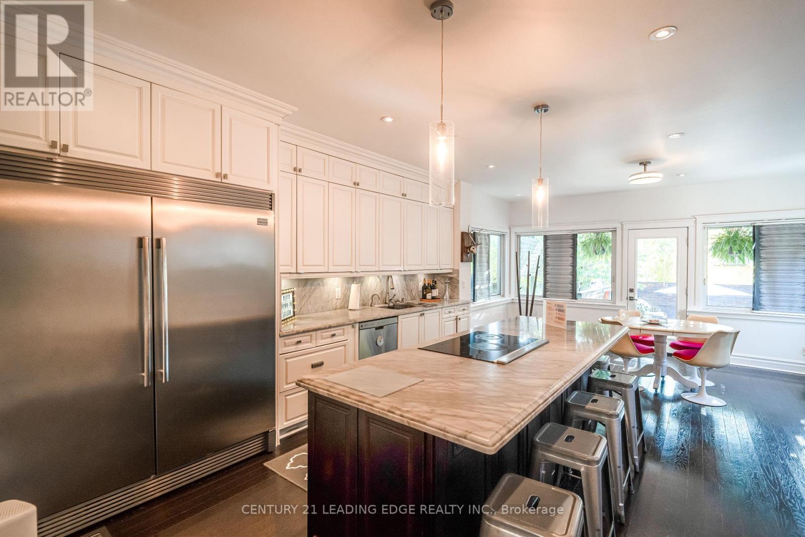 137 Parkview Avenue, Toronto, Ontario  M2N 3Y6 - Photo 5 - C12732872