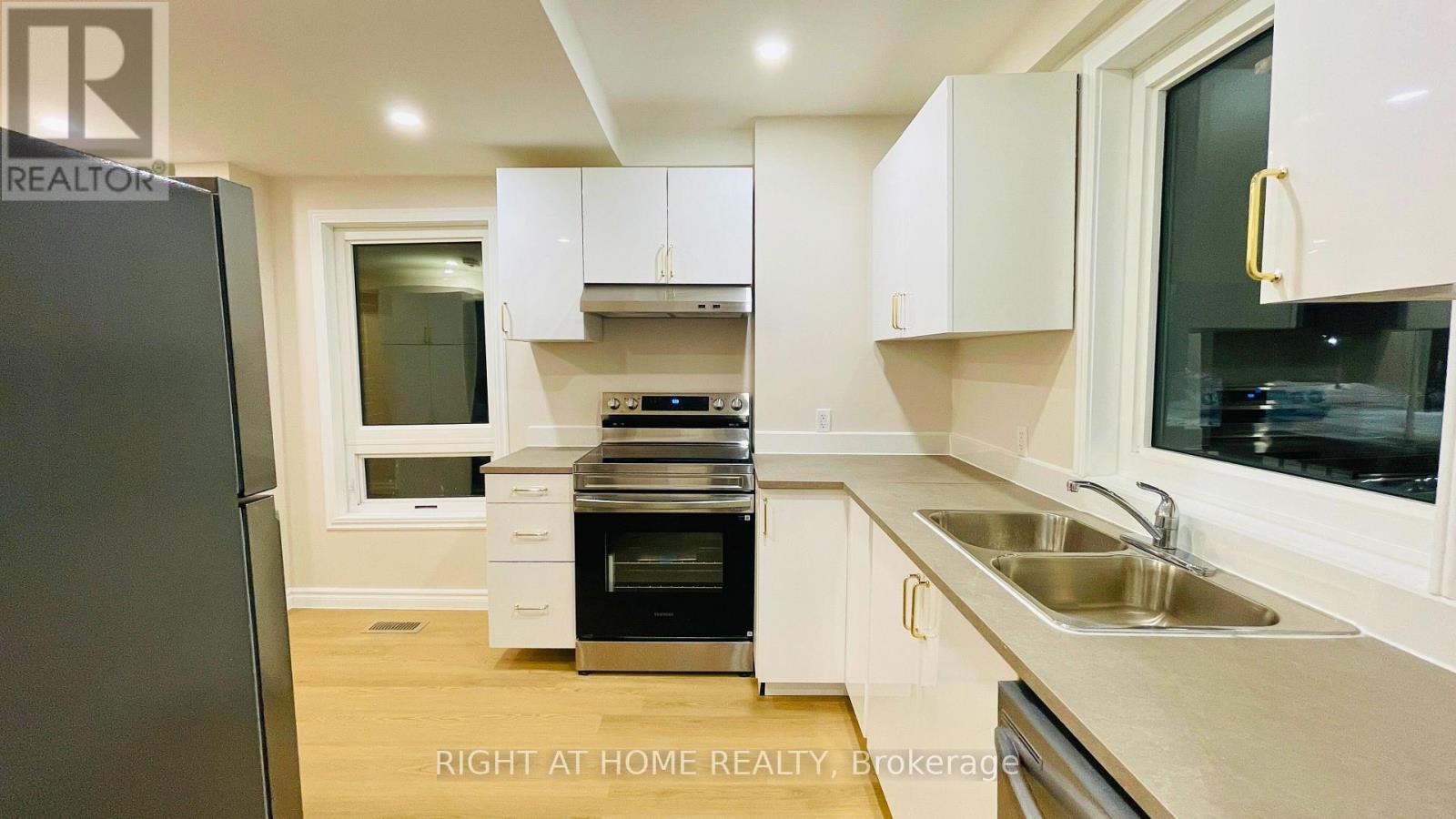 158 William Street E, Oshawa, Ontario  L1G 1K6 - Photo 6 - E12732958