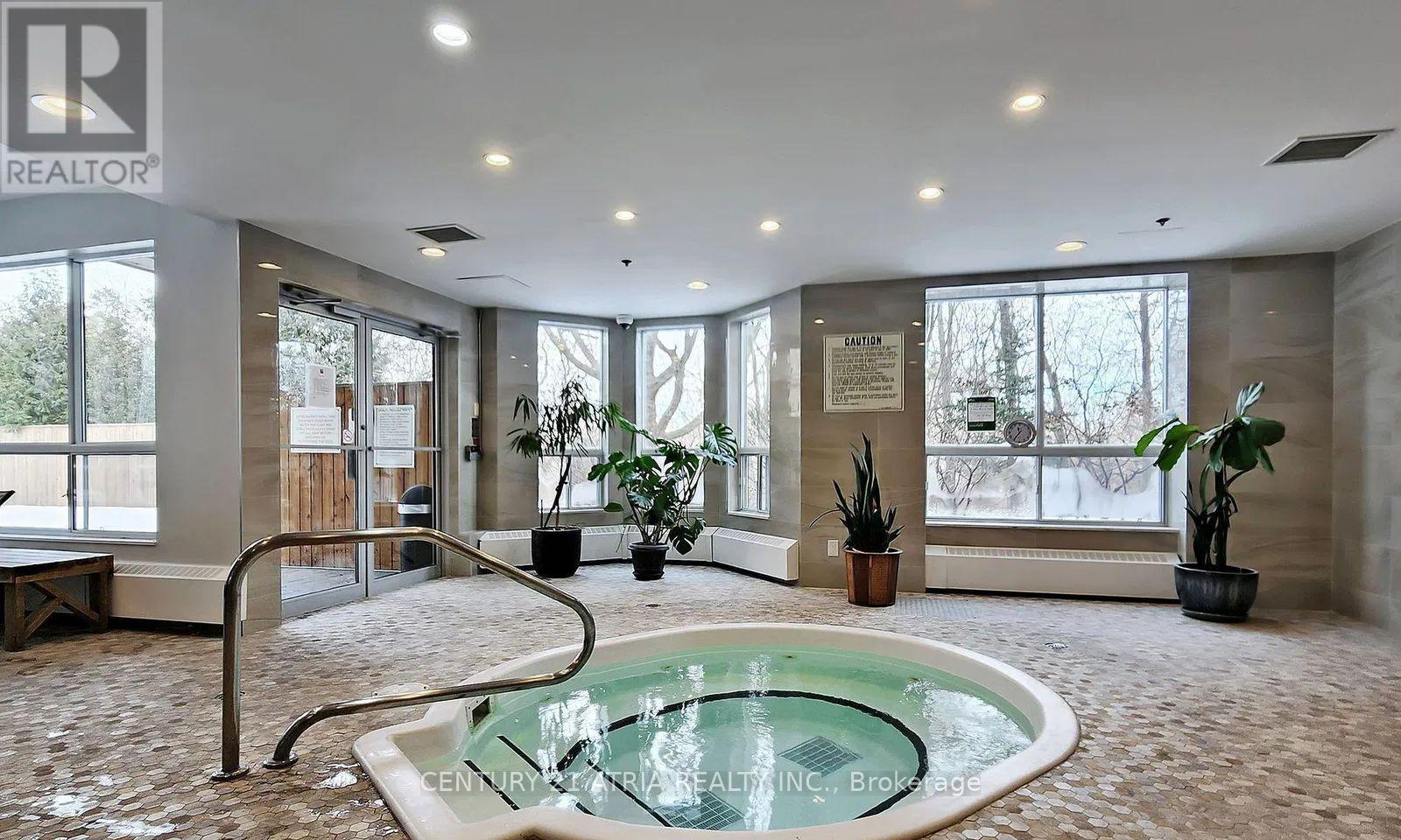 118 - 8 Maison Parc Court, Vaughan, Ontario  L4J 0K5 - Photo 16 - N12732848