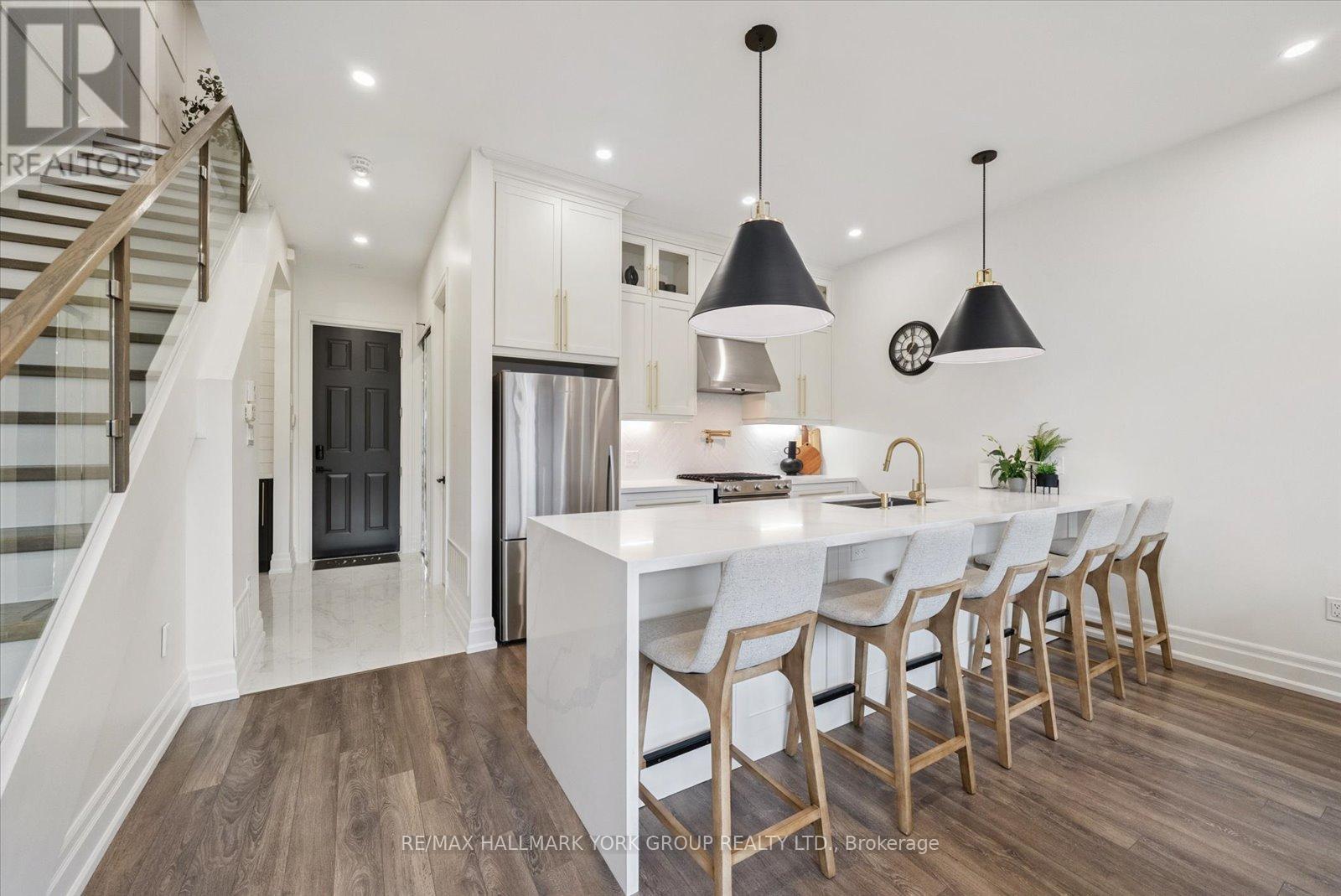 3753 Riva Avenue, Innisfil, Ontario  L9S 0L5 - Photo 5 - N12732876