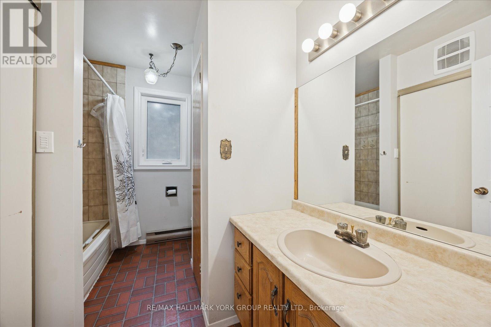 21 Pirita Road, Georgina, Ontario  L0C 1L0 - Photo 23 - N12732932