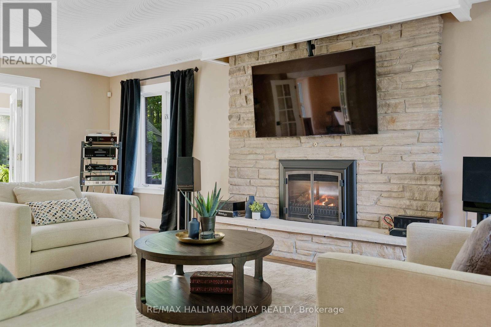 11 Park Trail, Springwater, Ontario  L9X 0L3 - Photo 15 - S12732922