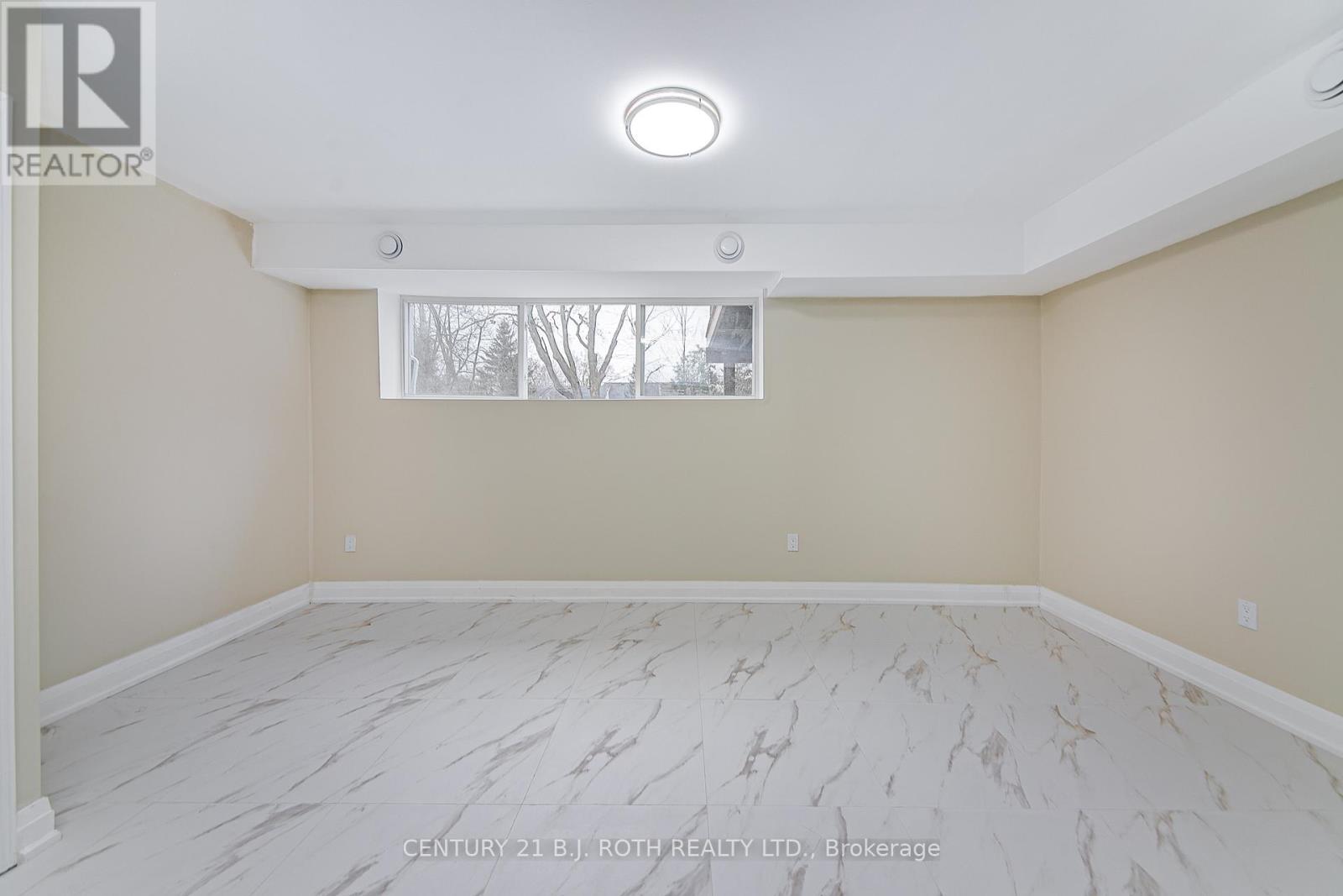 1 - 98 Peel Street, Barrie, Ontario  L4M 3K7 - Photo 3 - S12732986