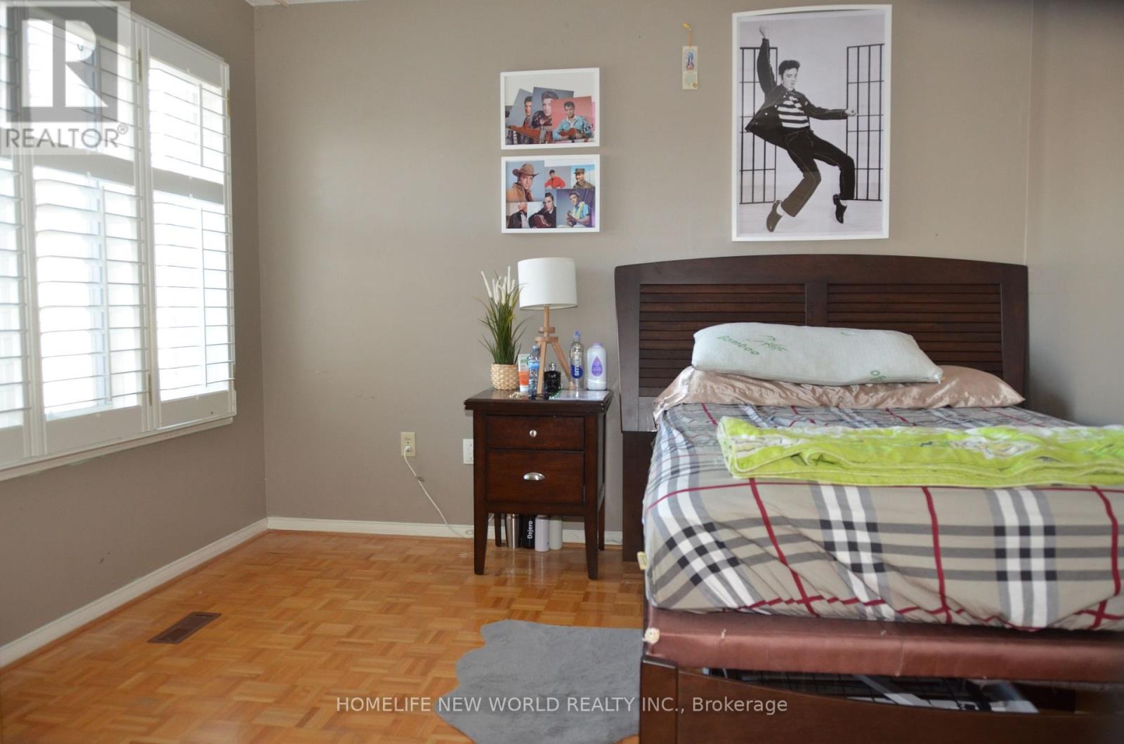 77 Nadia Avenue, Vaughan, Ontario  L4L 8N9 - Photo 18 - N12695808