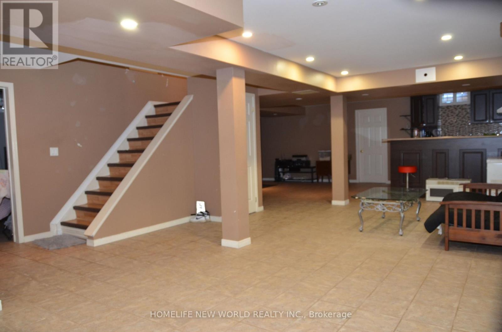 77 Nadia Avenue, Vaughan, Ontario  L4L 8N9 - Photo 25 - N12695808