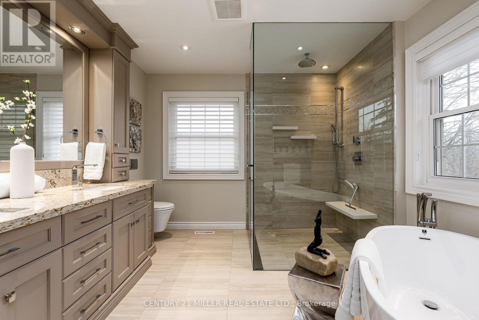 2224 Brays Lane, Oakville, Ontario  L6M 3J6 - Photo 21 - W12732850