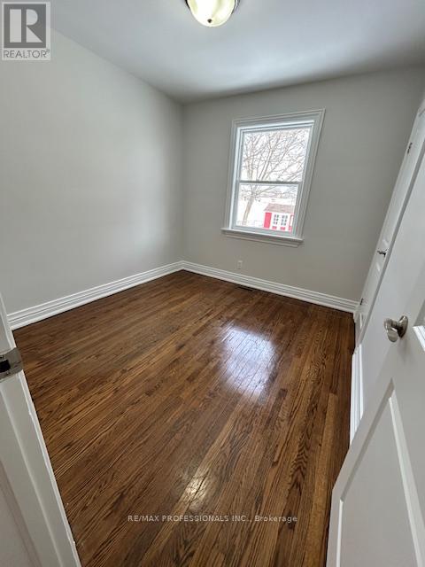 311 Thirtieth Street, Toronto, Ontario  M8W 3E4 - Photo 11 - W12732864