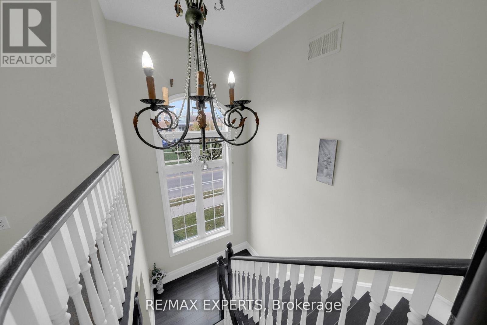 261 Mountainash Road, Brampton, Ontario  L6R 3M3 - Photo 28 - W12732896