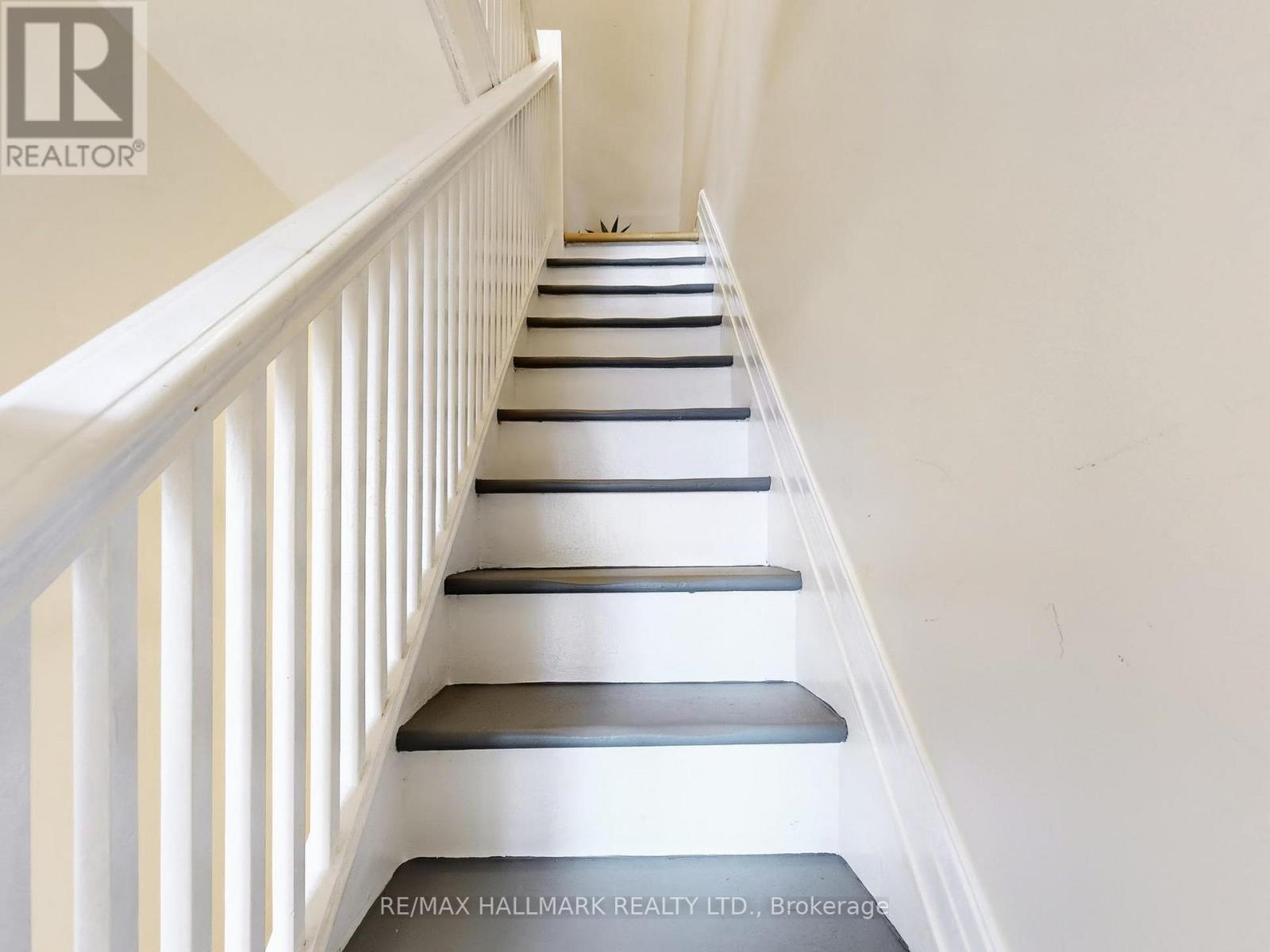 242 Delaware Avenue, Toronto, Ontario  M6H 2T6 - Photo 28 - W12732906