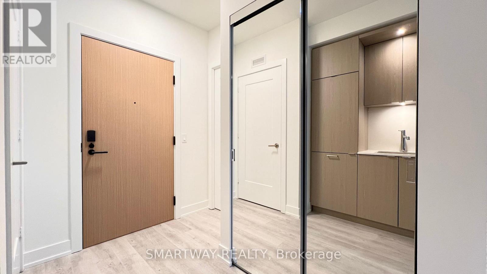 402 - 25 Cordova Avenue, Toronto, Ontario  M9A 0E5 - Photo 22 - W12732908