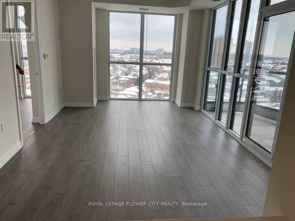 1009 - 65 Watergarden Drive, Mississauga, Ontario  L5R 1B2 - Photo 4 - W12732942