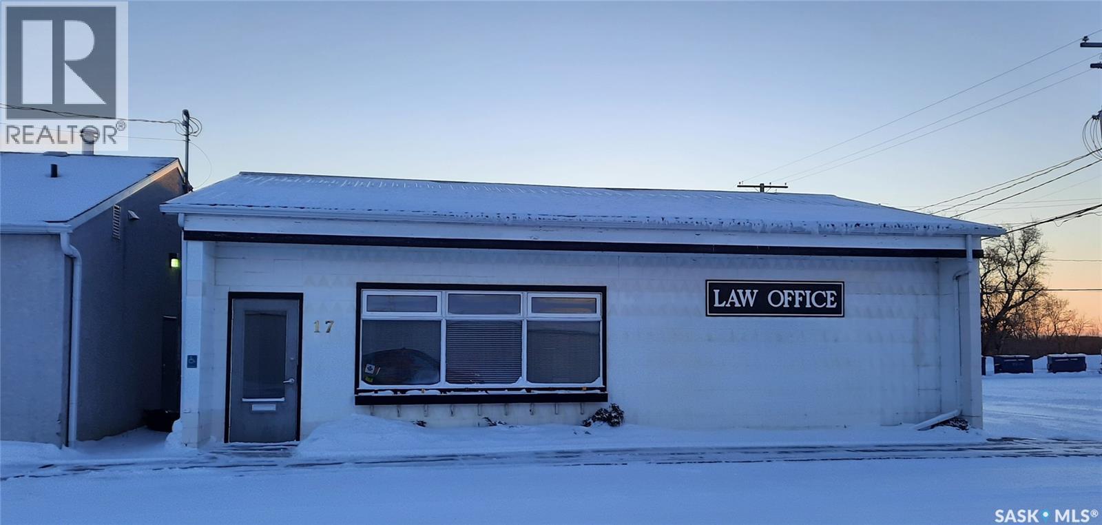 17 1st Avenue Nw, Preeceville, Saskatchewan  S0A 3B0 - Photo 1 - SK027484