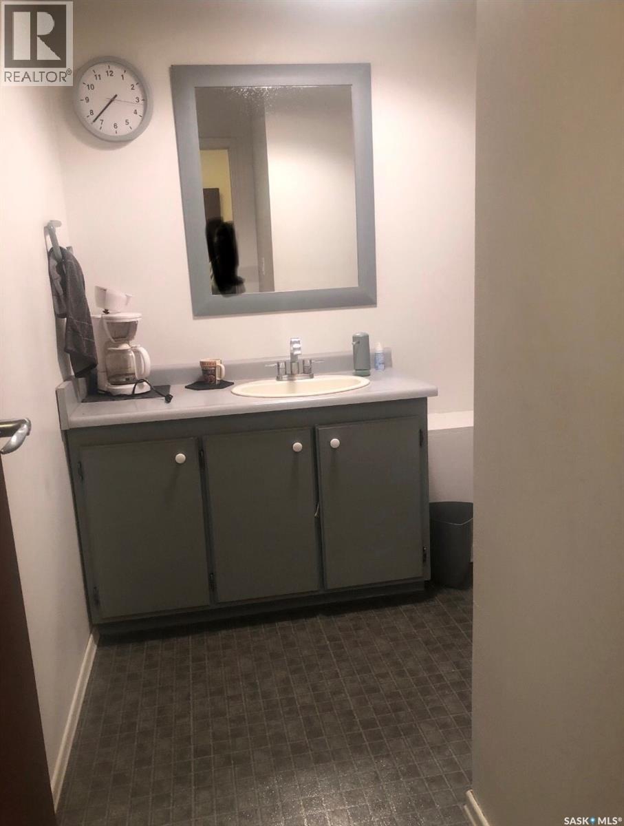 17 1st Avenue Nw, Preeceville, Saskatchewan  S0A 3B0 - Photo 12 - SK027484