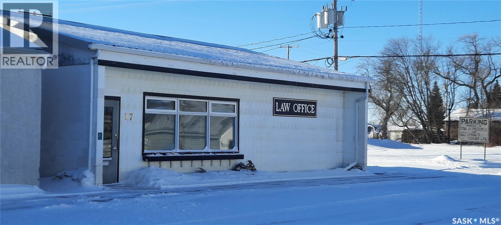 17 1st Avenue Nw, Preeceville, Saskatchewan  S0A 3B0 - Photo 3 - SK027484