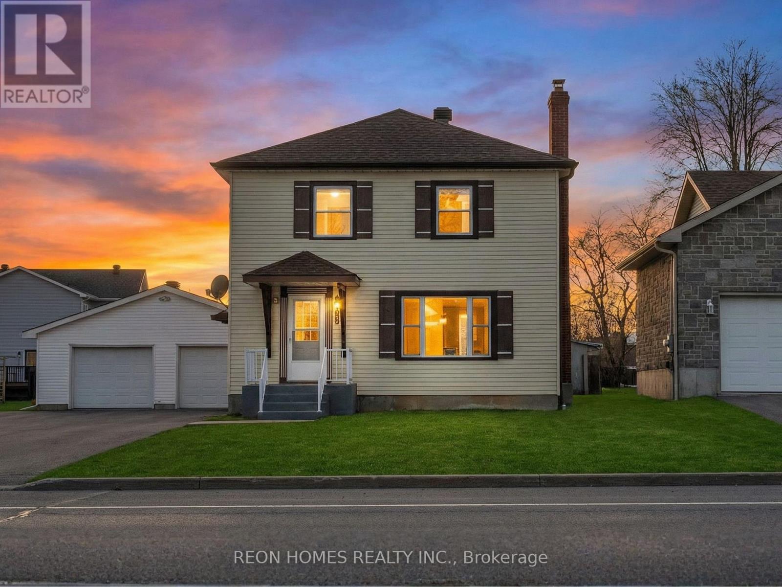 2250 PITT STREET, Cornwall, Ontario