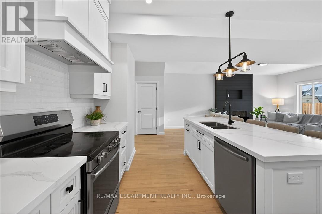 45 B Howard Street, Haldimand, Ontario  N0A 1H0 - Photo 8 - X12732948