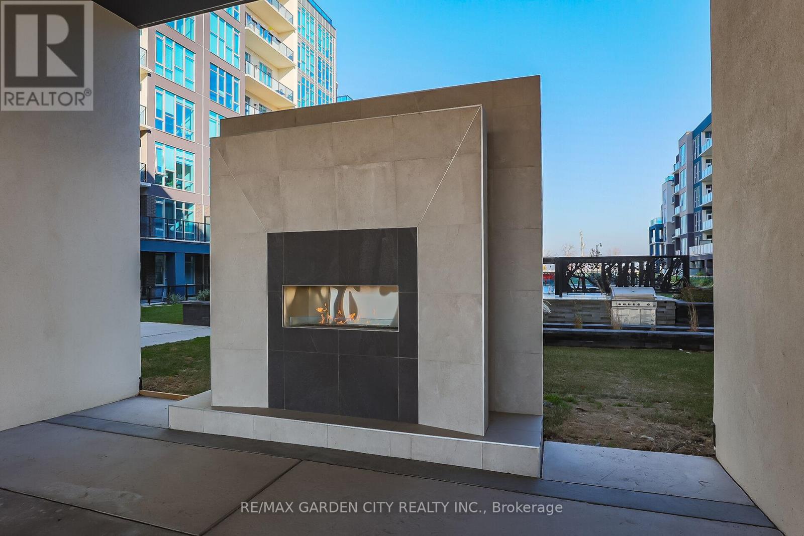 431 - 16 Concord Place, Grimsby, Ontario  L3M 0J1 - Photo 3 - X12732966