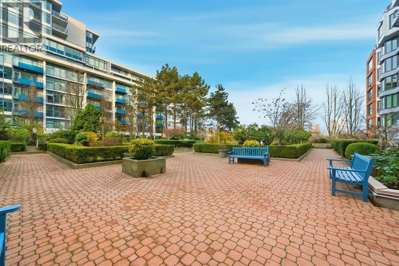 301 2201 Pine Street, Vancouver, British Columbia  V6J 5E7 - Photo 10 - R3081855