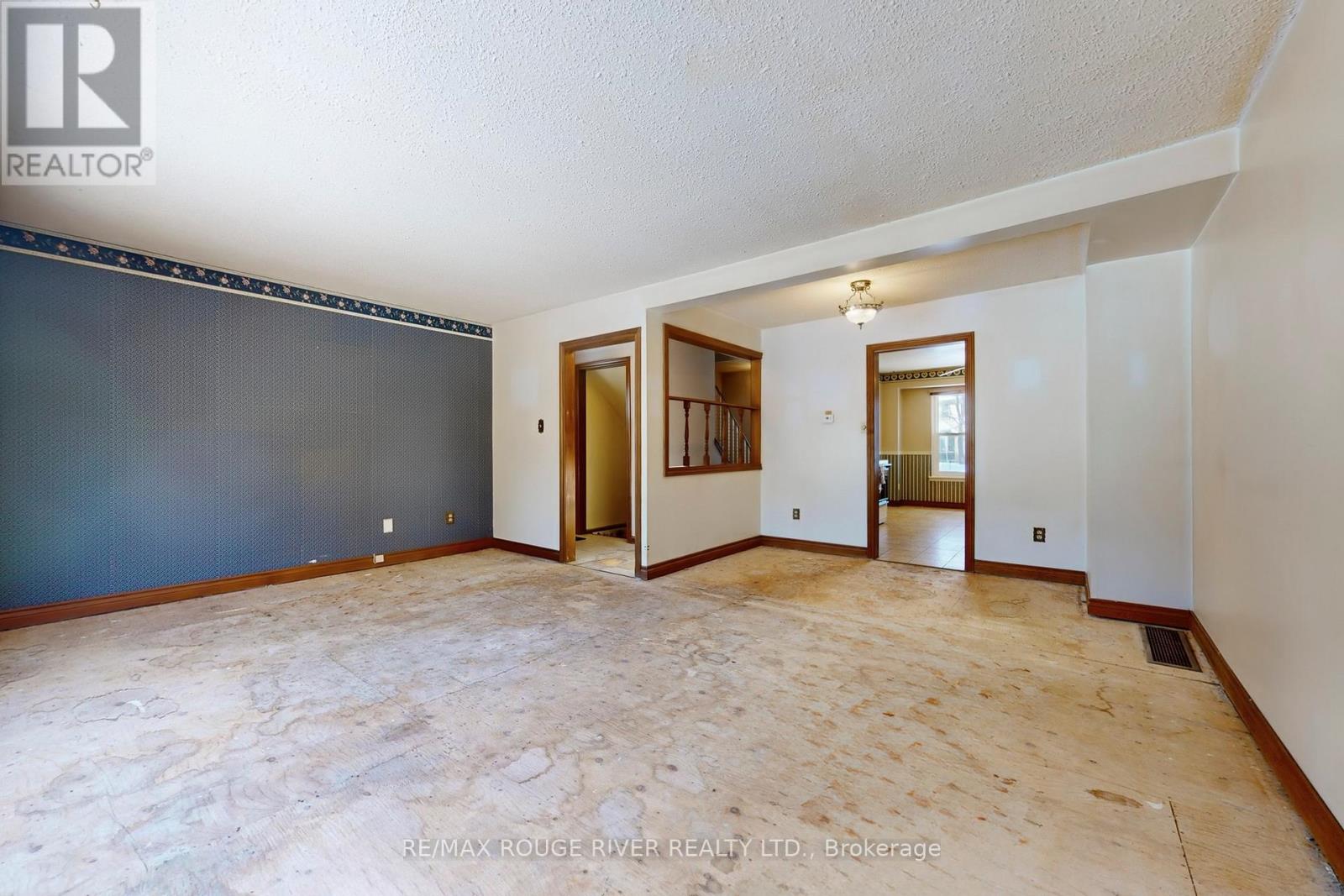 313 Rondeau Court, Oshawa, Ontario  L1J 6N4 - Photo 17 - E12732916