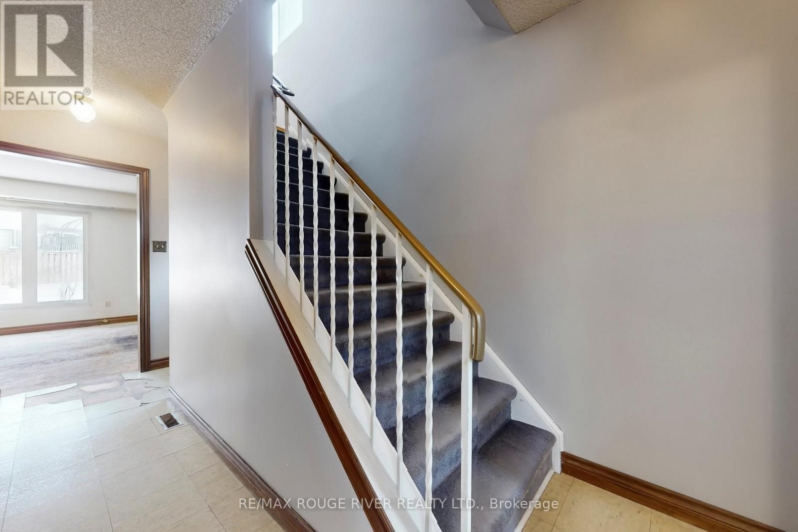 313 Rondeau Court, Oshawa, Ontario  L1J 6N4 - Photo 18 - E12732916