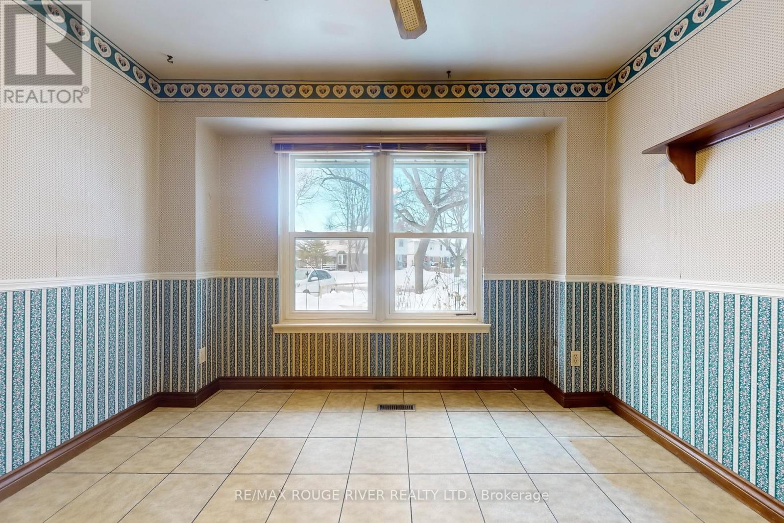 313 Rondeau Court, Oshawa, Ontario  L1J 6N4 - Photo 14 - E12732916