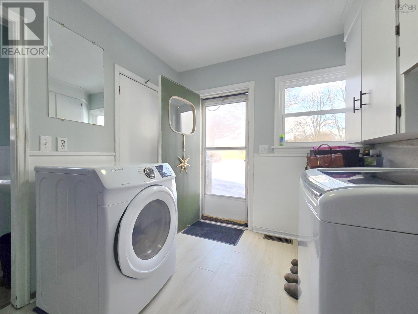 34 Dale Street, Amherst, Nova Scotia  B4H 2A4 - Photo 4 - 202601568