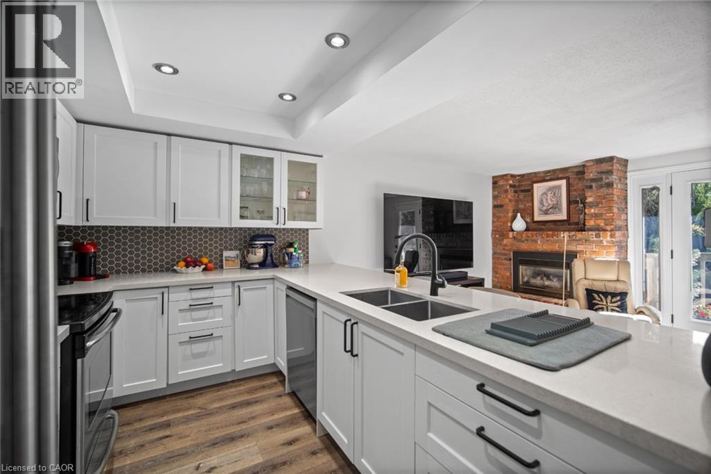 2058 Brant Street Unit# 3, Burlington, Ontario L7P 3A6 - Photo 15 - 40801194