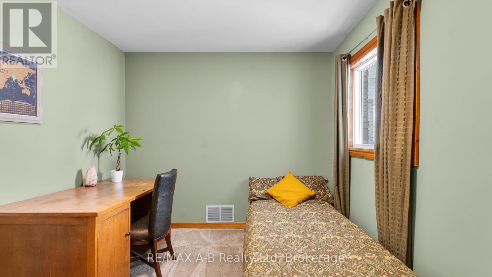 184 Henry Street, West Perth, Ontario  N0K 1N0 - Photo 18 - X12733080
