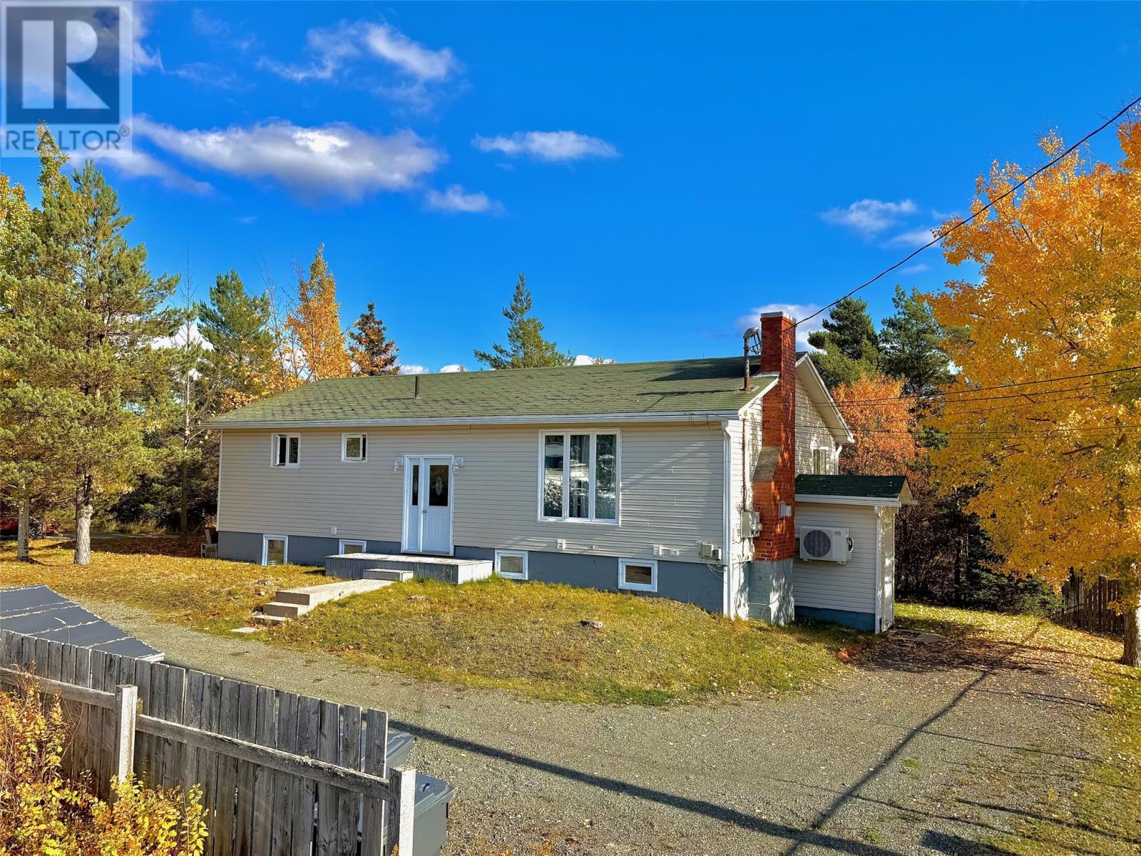 2 MEADE VIEW Road, CLARENVILLE, Newfoundland & Labrador