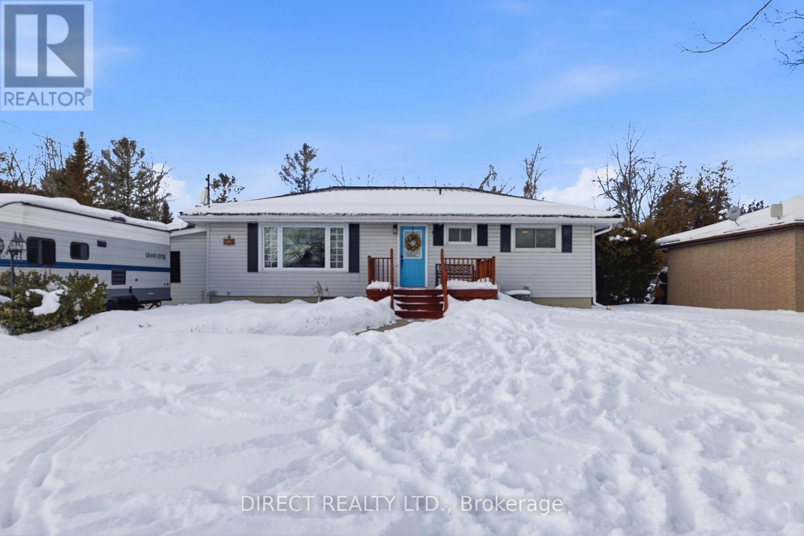 686 Trenton-Frankford Road, Quinte West, Ontario  K8V 5P6 - Photo 1 - X12732994