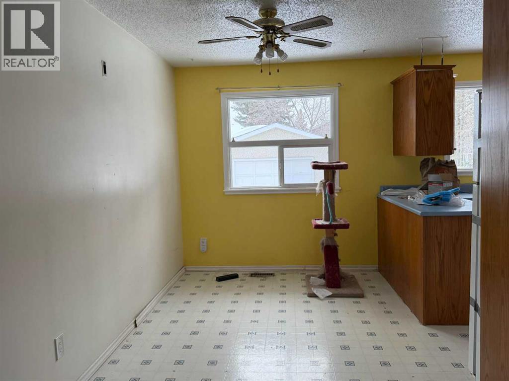 9915 81 Avenue, Grande Prairie, Alberta  T8V 3S9 - Photo 5 - A2281455