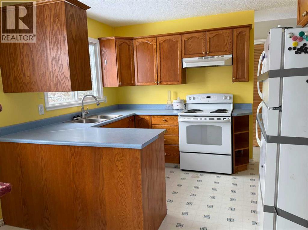 9915 81 Avenue, Grande Prairie, Alberta  T8V 3S9 - Photo 6 - A2281455