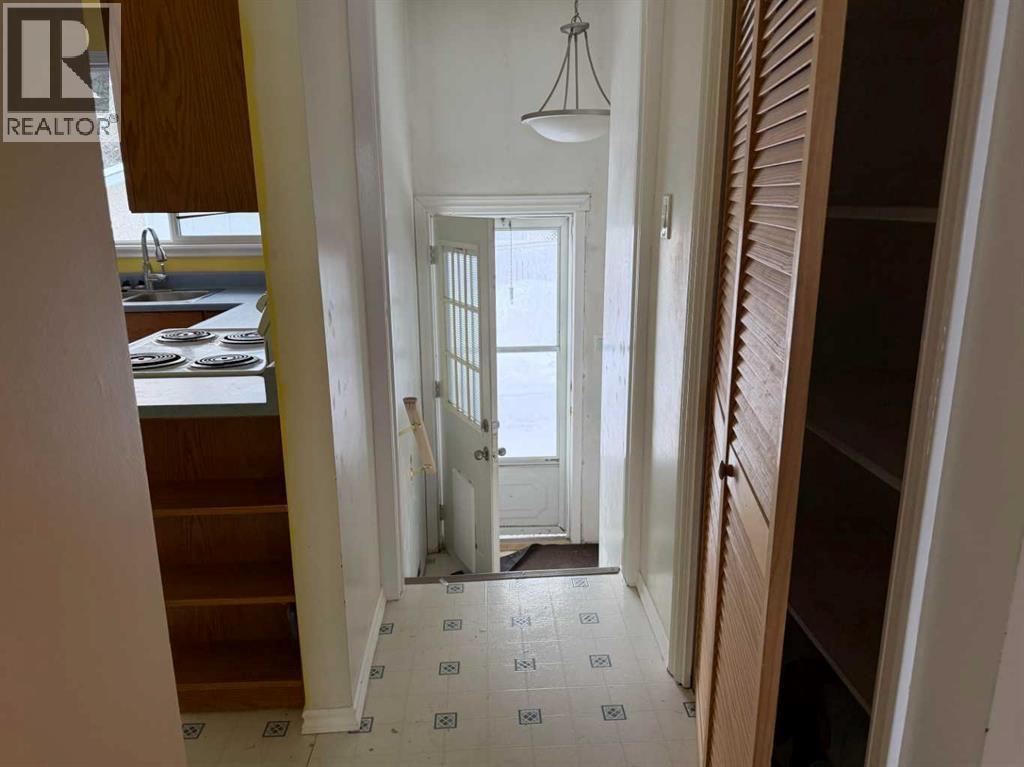 9915 81 Avenue, Grande Prairie, Alberta  T8V 3S9 - Photo 14 - A2281455