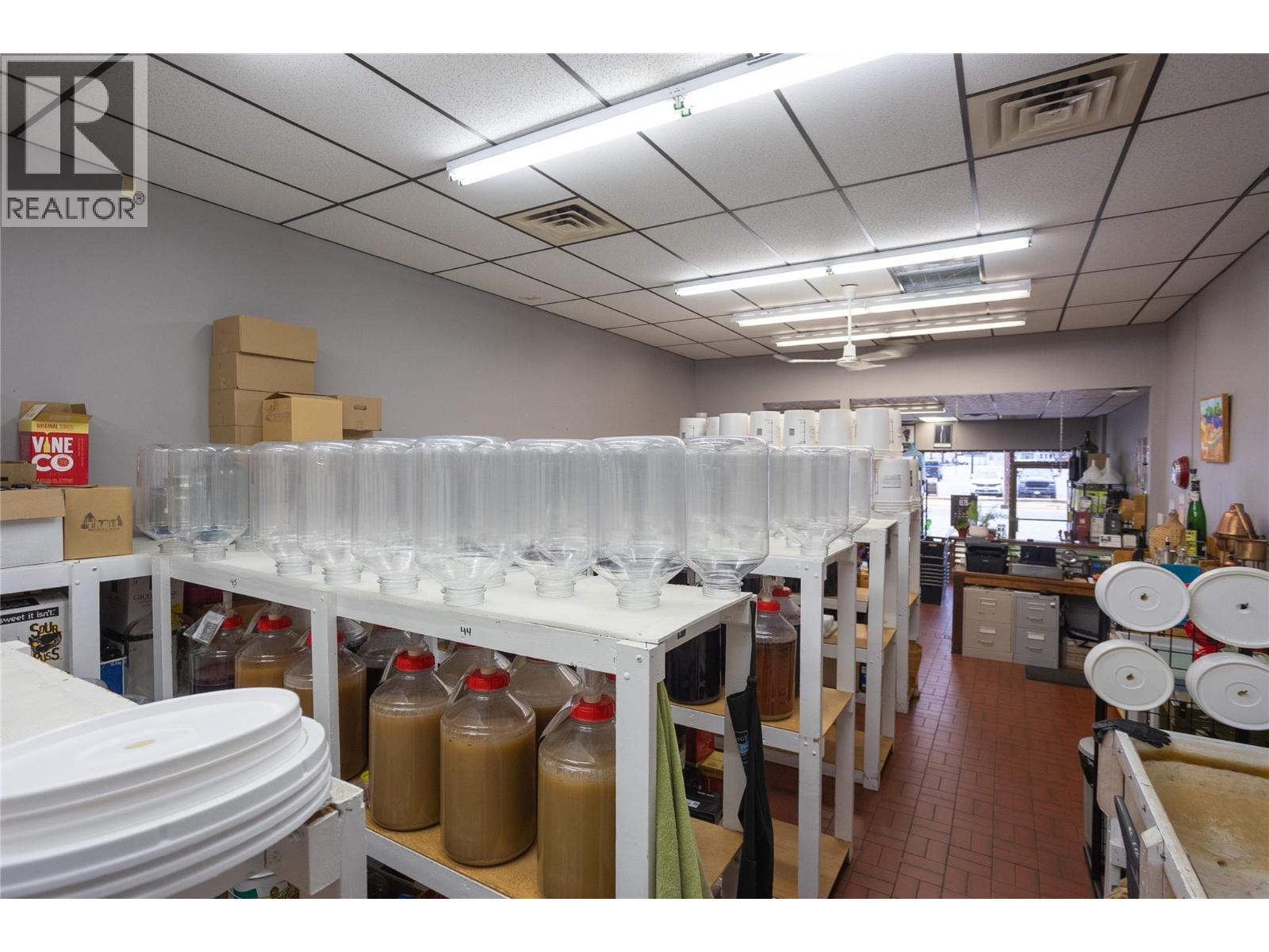 1672 Second Avenue, Trail, British Columbia V1R 1M5 - Photo 15 - 10372352