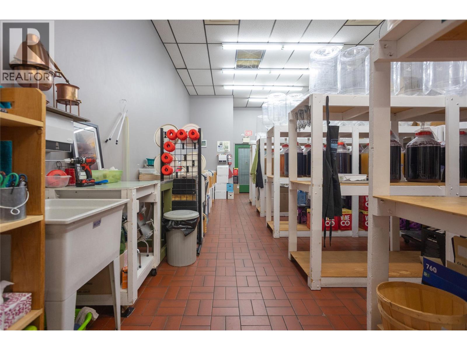 1672 Second Avenue, Trail, British Columbia V1R 1M5 - Photo 10 - 10372352