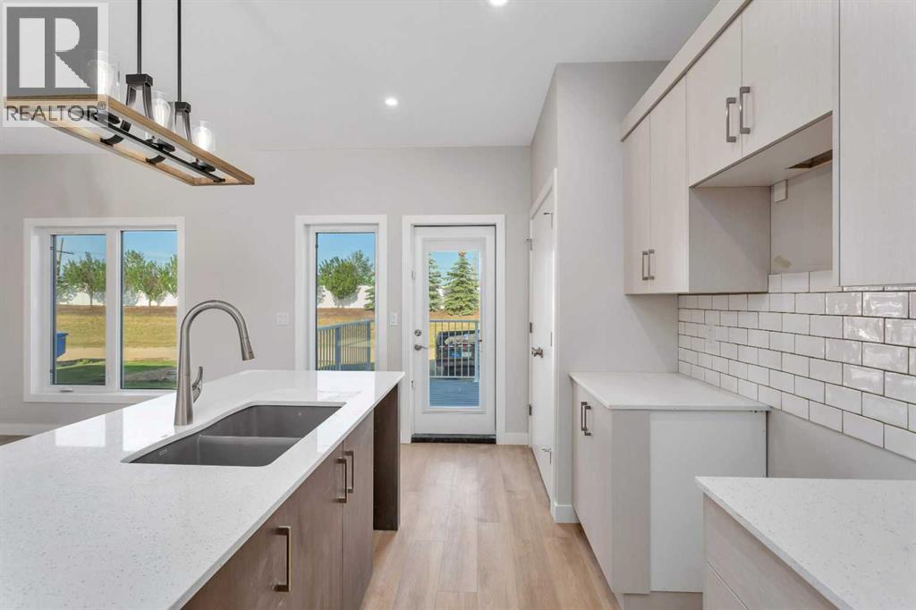 101 Aztec Crescent, Blackfalds, Alberta  T4M 0M7 - Photo 10 - A2233145