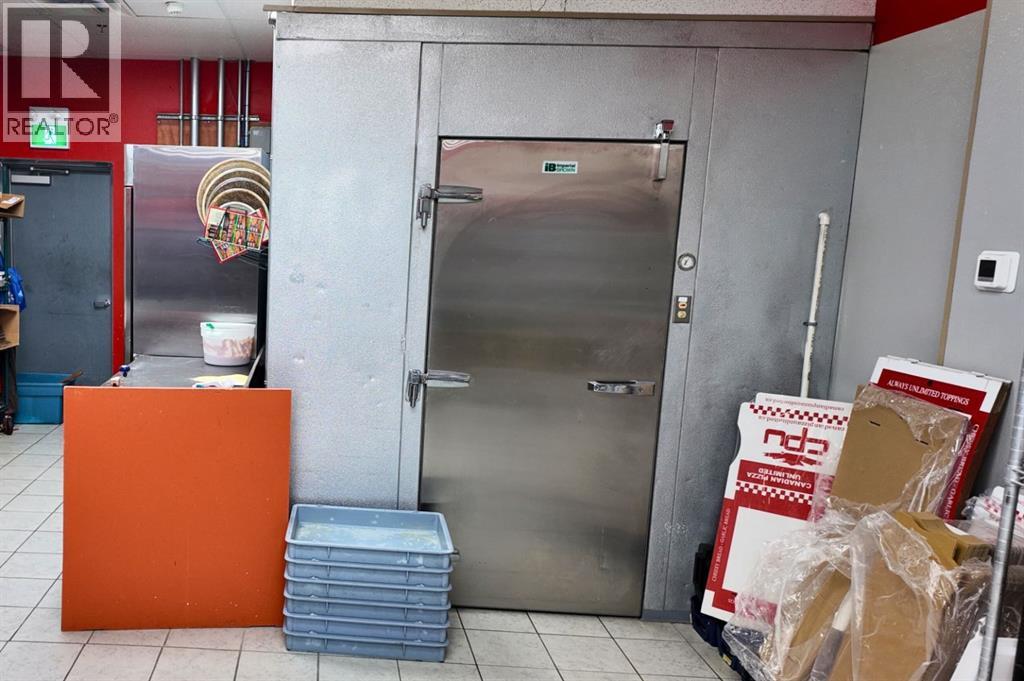 45 Greenbriar Lane Nw, Calgary, Alberta  T3B 6N4 - Photo 22 - A2275209