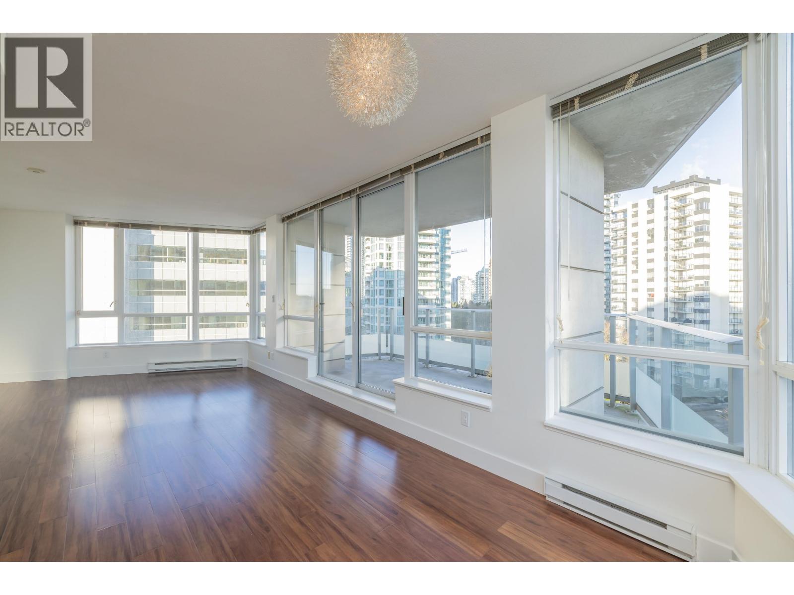 702 4808 Hazel Street, Burnaby, British Columbia  V5H 0A2 - Photo 9 - R3083581