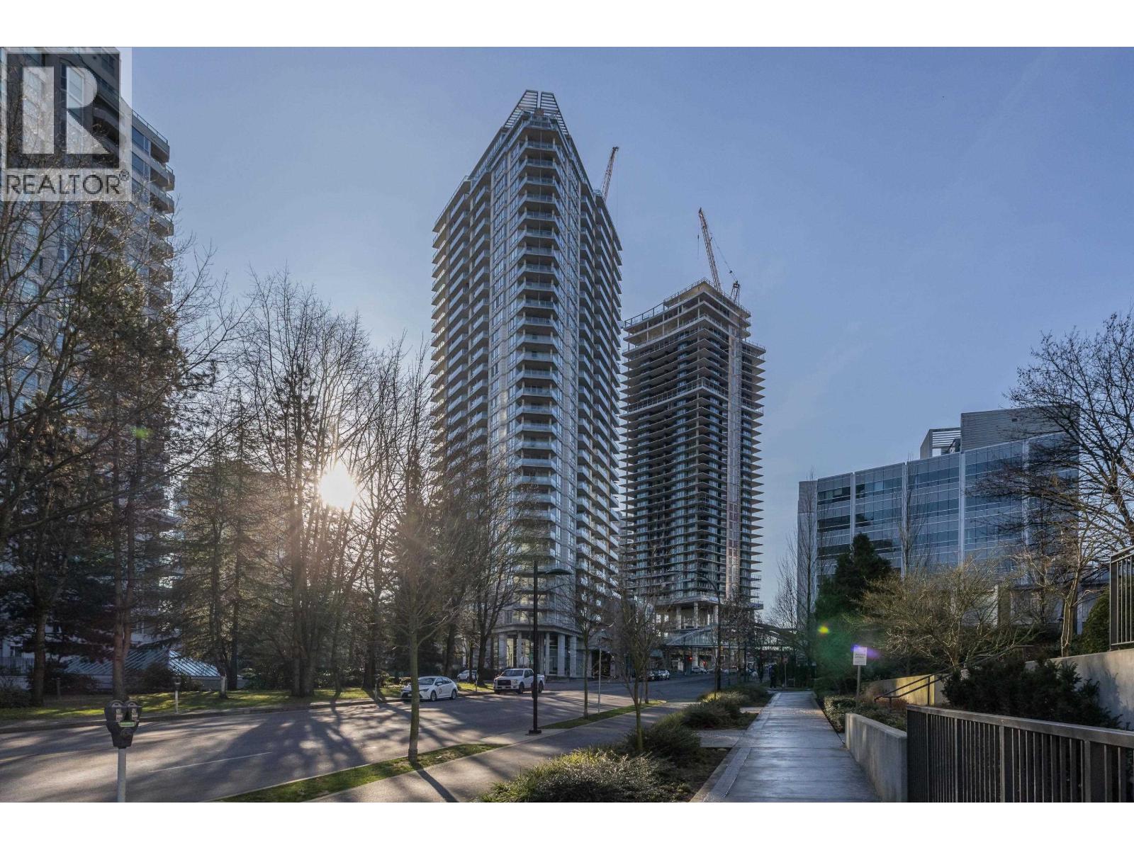 702 4808 Hazel Street, Burnaby, British Columbia  V5H 0A2 - Photo 2 - R3083581