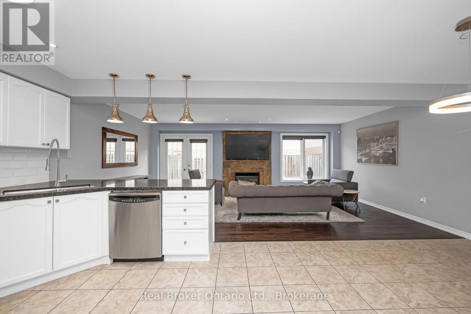 23 Bellflower Boulevard, Hamilton, Ontario  L0R 1P0 - Photo 6 - X12733088