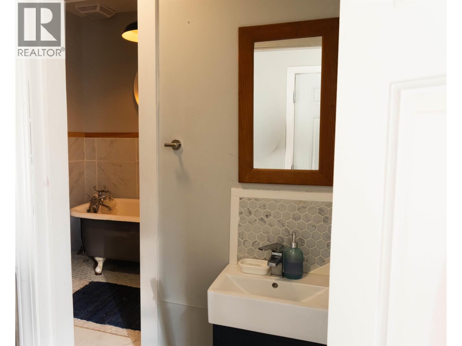 545 Main Street, Pemberton, British Columbia  V0K 1V0 - Photo 19 - R3083652