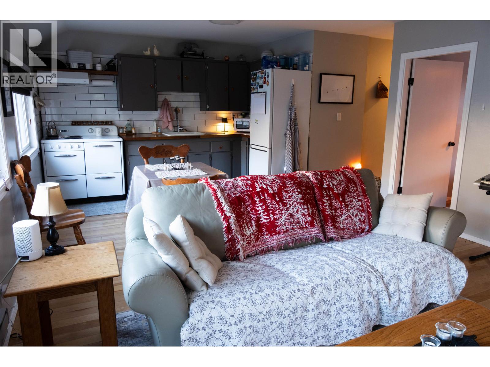 545 Main Street, Pemberton, British Columbia  V0K 1V0 - Photo 25 - R3083652