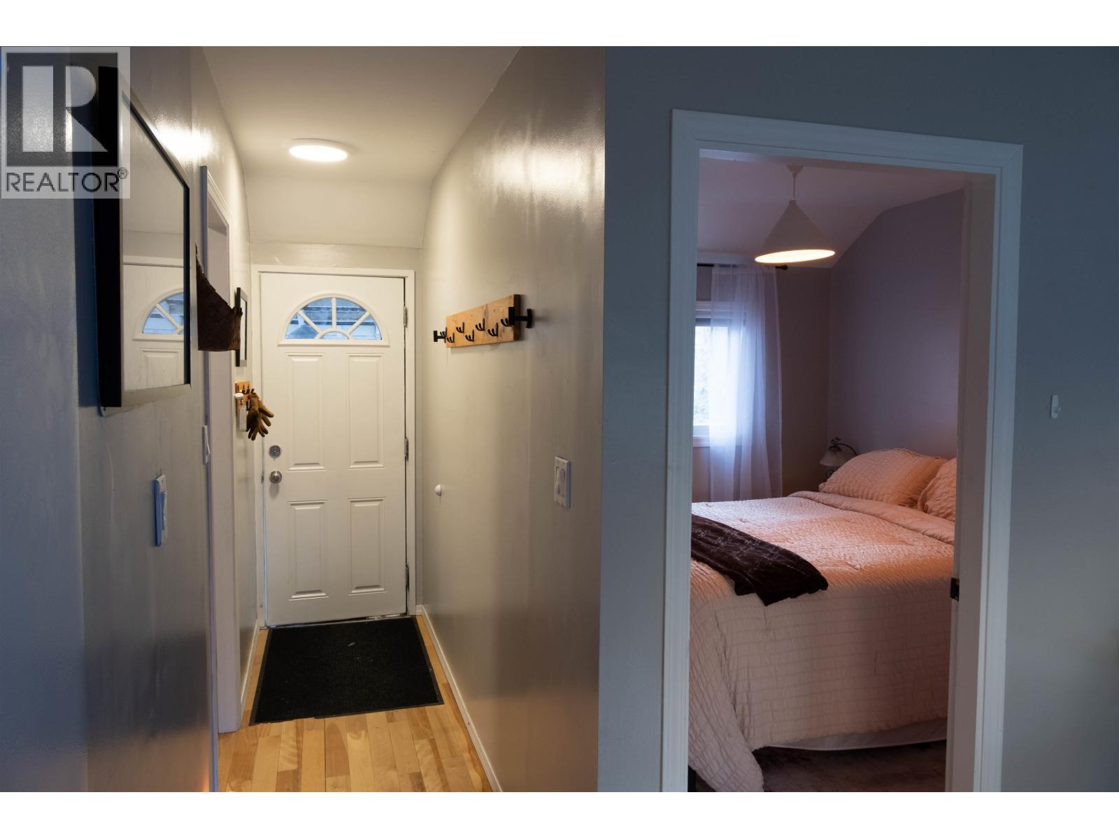 545 Main Street, Pemberton, British Columbia  V0K 1V0 - Photo 28 - R3083652