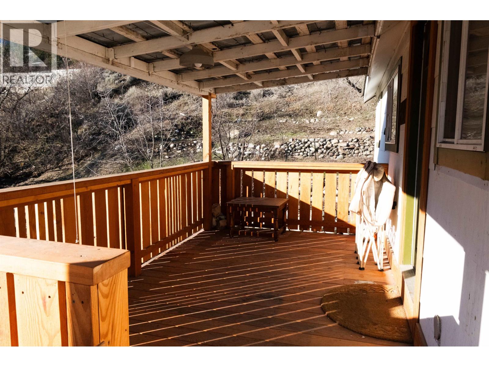 545 Main Street, Pemberton, British Columbia  V0K 1V0 - Photo 5 - R3083652