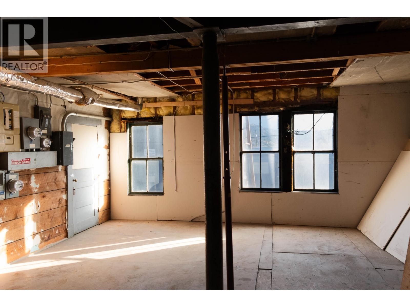 545 Main Street, Pemberton, British Columbia  V0K 1V0 - Photo 8 - R3083652