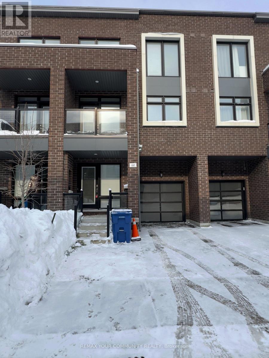 137 MONEYPENNY PLACE, Vaughan, Ontario