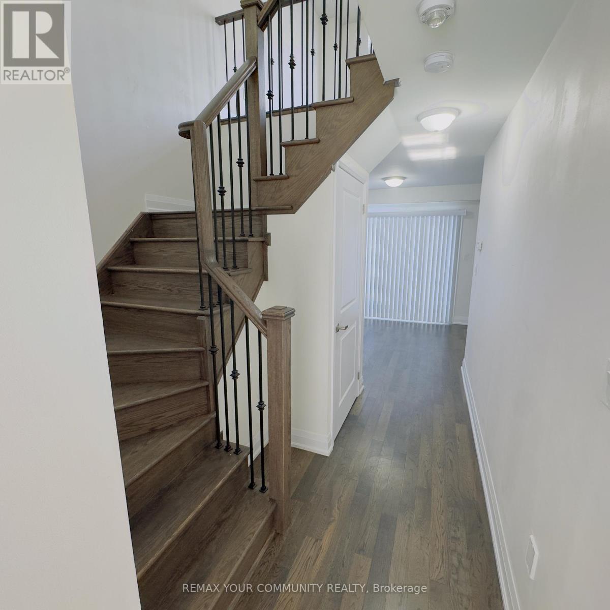 137 Moneypenny Place, Vaughan, Ontario  L4J 0L1 - Photo 4 - N12731872