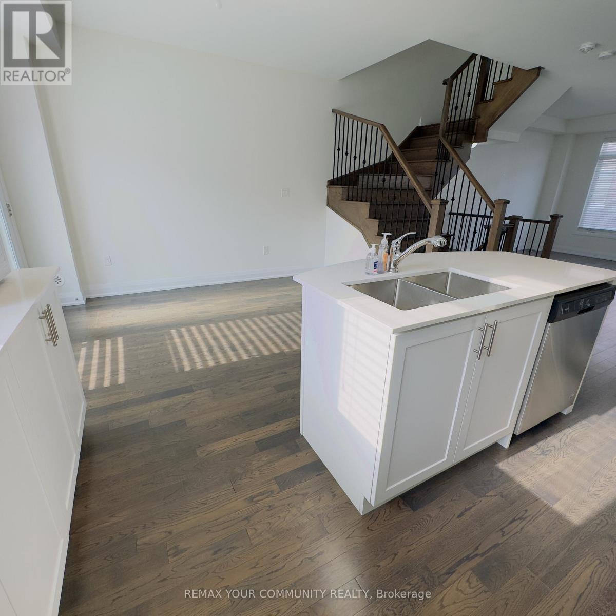 137 Moneypenny Place, Vaughan, Ontario  L4J 0L1 - Photo 14 - N12731872