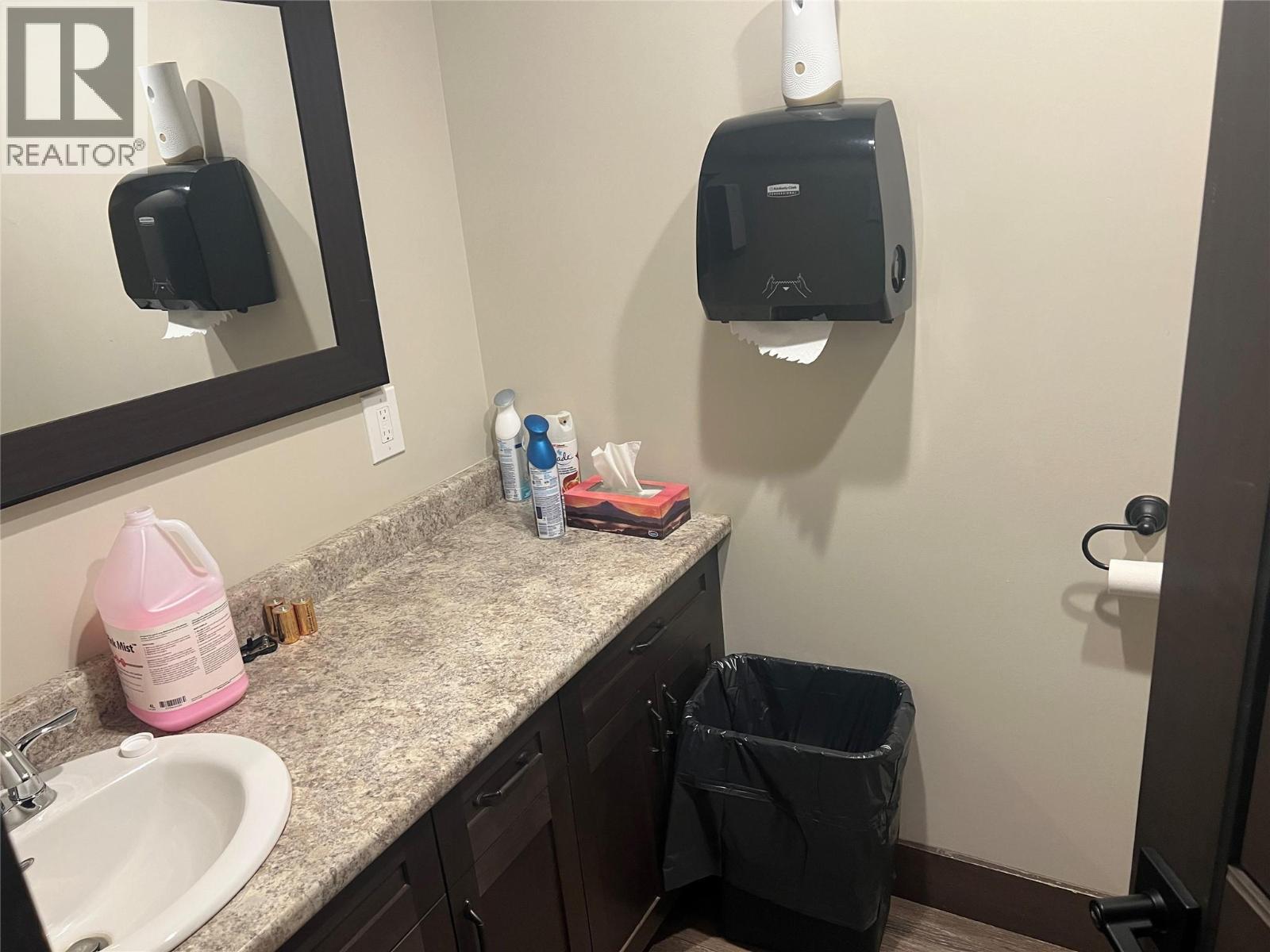 38 Cranbrook Street N, Cranbrook, British Columbia  V1C 3P6 - Photo 6 - 10373951