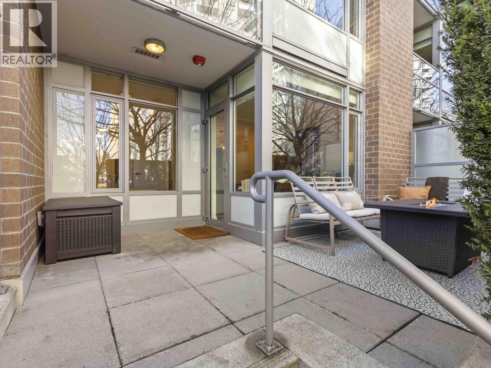 110 110 Switchmen Street, Vancouver, British Columbia  V6A 0C6 - Photo 3 - R3083603